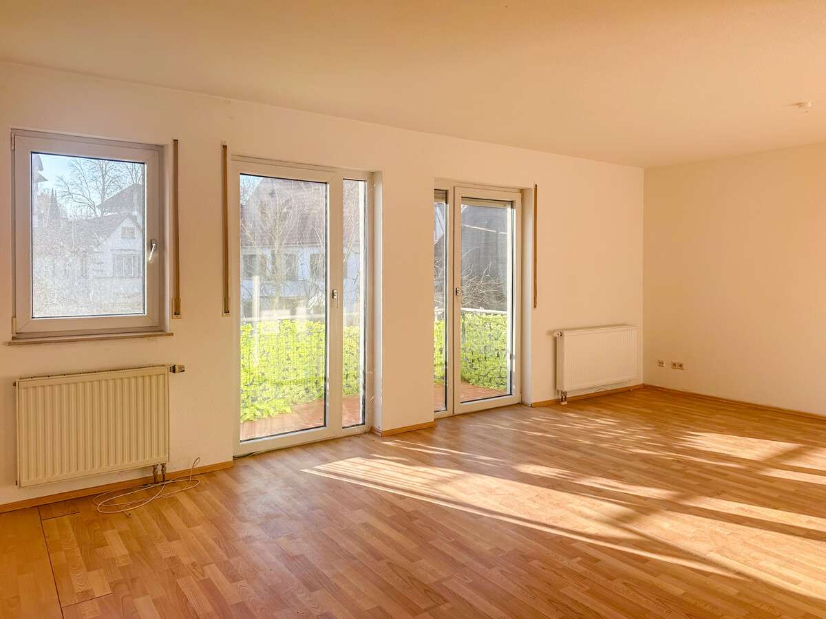 Immobilie in Angelbachtal - Leerstehende 3,5-Zimmer-Wohnung mit Balkon und Außenstellplatz in zentraler Lage! - Bild 1