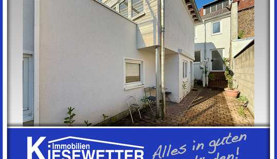 Bild von Renovierungsbedürftiges Dreifamilienhaus mit Innenhof, Garage & Fachwerkcharme in Worms-Herrnsheim