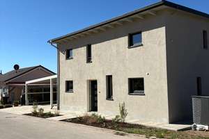 Zuhause mit viel Platz in Haundorf – Die vollständige Adresse der Immobilie erhältst du vom Anbieter., 91729 Haundorf – Vorschaubild 1