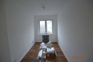 Schöne drei Zimmer Wohnung in Düsseldorf-Oberkassel mit Balkon. – Schorlemerstrasse 38, 40545 Oberkassel, Düsseldorf – Vorschaubild 2