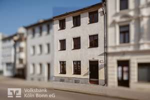 Bayenthal - Saniertes Einfamilienhaus mit großem Garten