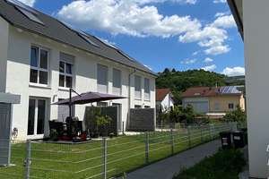 Gepflegtes Reihenmittelhaus mit 5 Zimmern in Bruchsal – Am Tabaklager 15, 76646 Bruchsal – Vorschaubild 1