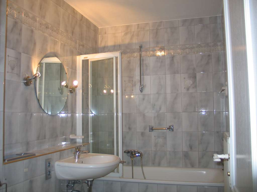 Immobilie in Diedorf - Helle 2-Zimmer-Wohnung mit Balkon im 2. OG in Diedorf - Bild 1