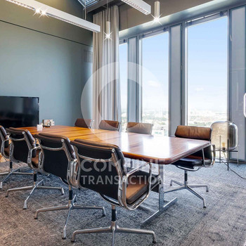 Arbeiten über den Dächern Münchens - combine Transaction