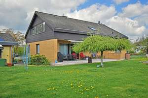 Großzügiges Wohnhaus auf wunderschönem Grundstück in Wolfhagen am Teichberg – Die vollständige Adresse der Immobilie erhältst du vom Anbieter., 34466 Wolfhagen – Vorschaubild 18