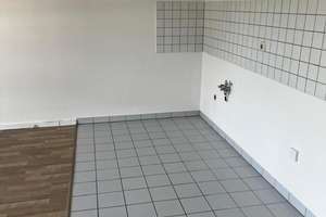 Sanierte Wohnung mit zwei Zimmern und Balkon in Chemnitz – Die vollständige Adresse der Immobilie erhältst du vom Anbieter., 9126 Gablenz, Chemnitz – Vorschaubild 3