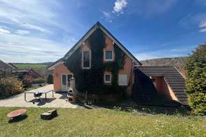 Modernes, massives Einfamilienhaus mit Einliegerwohnung courtagefrei in Kirchheim bei Würzburg – In der Beund 9, 97268 Kirchheim – Vorschaubild 4