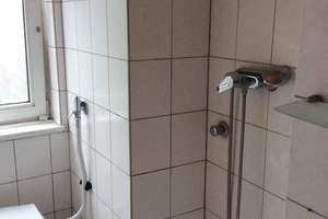 Was Sie schon immer suchten: Eine tolle, kleine Wohnung in zentralem und gewachsenem Umfeld! – Saarstr. 34, 47058 Duissern, Duisburg – Vorschaubild 4