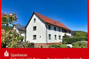 Doppelhaushälfte mit Garage