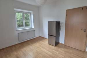 2 Zimmer-Wohnung mit Wintergarten ideal für WG/Pärchen,  verkehrsgünstig – 81249 Aubing-Süd, München – Vorschaubild 14