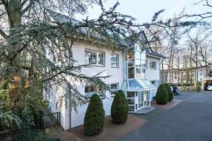 Wohn-u. Geschäftshaus ca. 460 m² Fläche | Eigentümerwohnung |3 Praxen| 6 Carports| 3 Stellplätze – Die vollständige Adresse der Immobilie erhältst du vom Anbieter., 33332 Innenstadt-Kattenstroth, Gütersloh – Vorschaubild 28