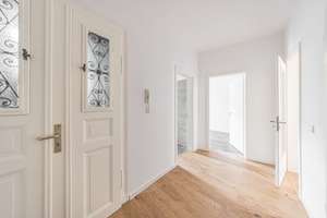 Renoviert I Balkon I Tageslichtbad mit Wanne I geräumige Küche mit Einbauküche I Aufzug – Weißestraße 15, 4299 Stötteritz, Leipzig – Vorschaubild 8