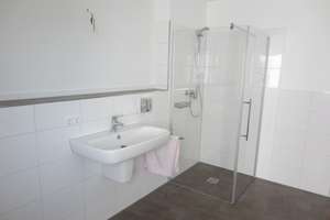 Geschmackvolles, geräumiges 5-Zimmer-Reihenhaus mit gehobener Innenausstattung und EBK in Aying – 85653 Aying – Vorschaubild 11