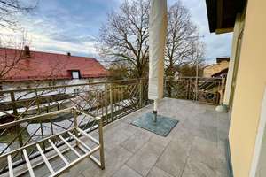 Wohnen mit Charme – Lichtdurchflutete und großzügige DG-Wohnung im Antonviertel – Die vollständige Adresse der Immobilie erhältst du vom Anbieter., 85051 Münchener Straße, Ingolstadt – Vorschaubild 13