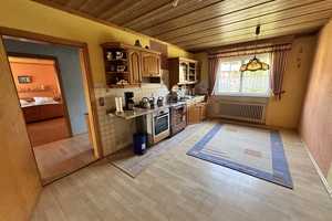 Zweifamilienhaus mit Keller und Garage, Erdgeschoss entkernt – Regen (Kreis) – Vorschaubild 10