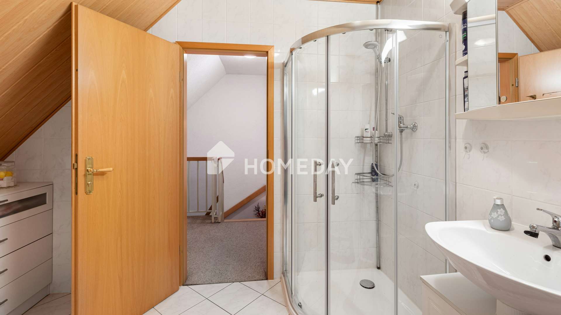 Immobilie in Niedere Börde - Ankommen und wohlfühlen – freistehendes EFH mit Garage, Carport, Wintergarten, Loggia & Vollkeller - Bild 1