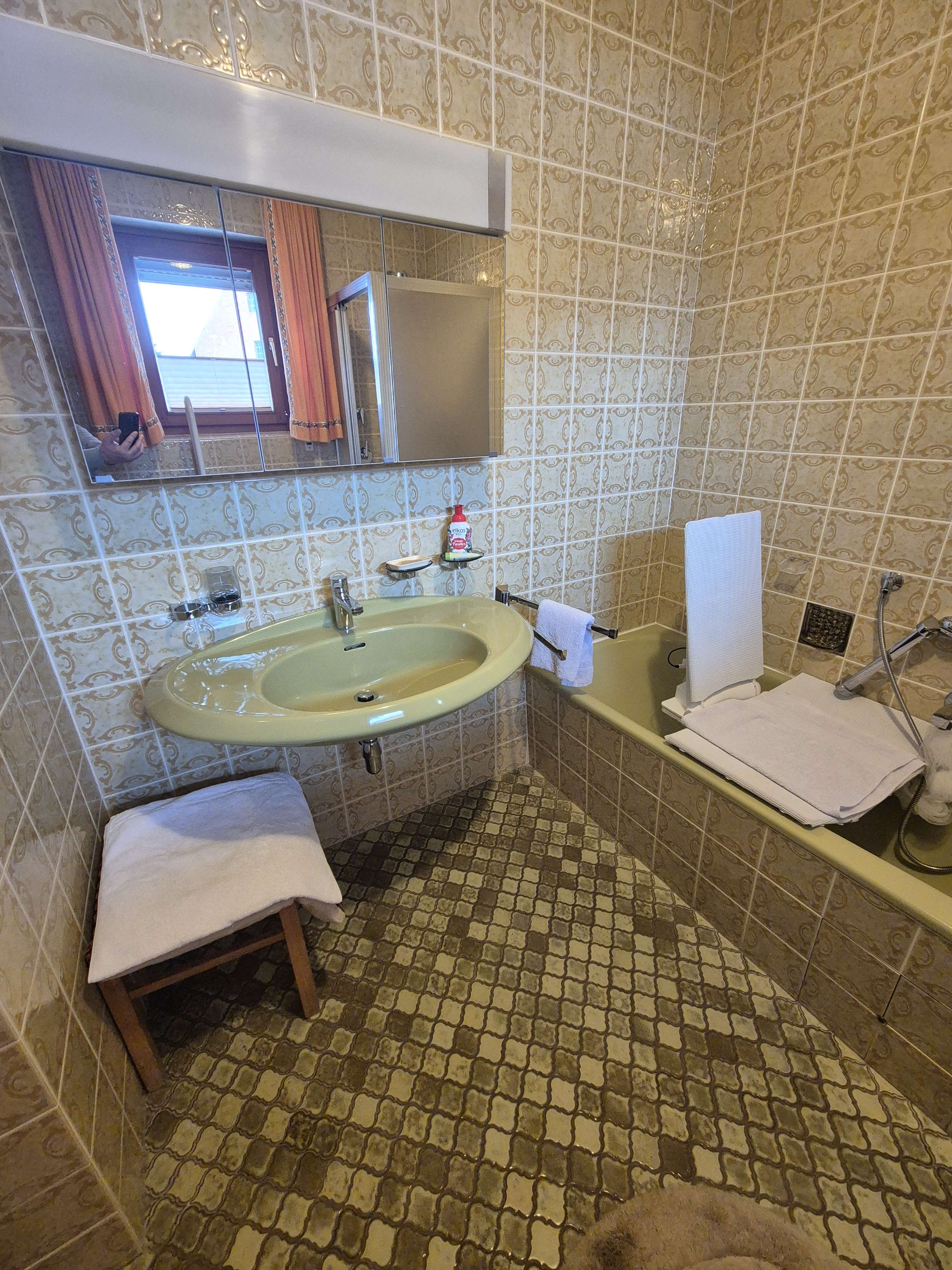 Immobilie in Giesen - Großzügiger Winkelbungalow mit Garage und Einliegerpotenzial in ruhiger Lage von Giesen-Hasede - Bild 5