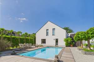 Exklusives Architektenhaus mit Pool in Bestlage von Pulheim-Brauweiler – Die vollständige Adresse der Immobilie erhältst du vom Anbieter., 50259 Pulheim – Vorschaubild 2