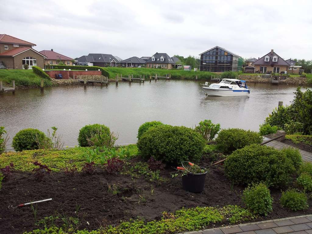 Immobilie in Rhede (Ems) - Familienhaus  vrijstaand met garage          aankoopprijs + kosten koper - Bild 1