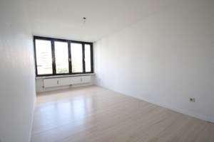 Den Rhein um die Ecke ! - 3 Zimmer mit Balkon – Die vollständige Adresse der Immobilie erhältst du vom Anbieter., 53117 Bonn-Castell, Bonn – Vorschaubild 5