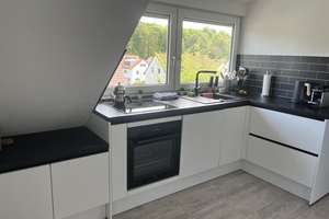 Helle vollmöblierte 2-Zimmer-Wohnung am Eselsberg zu vermieten – Haselbühl 27, 89075 Eselsberg, Ulm – Vorschaubild 4