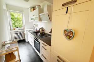 Helle, renovierte 2 ZKB mit Einbauküche, Fahrstuhl und Balkon in ruhiger Lage! Gut vermietet!!! – Schillstr. 21, 86167 Lechhausen-West, Augsburg – Vorschaubild 5