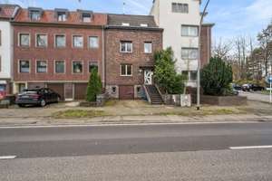 NEUES ANGEBOT !!! Stadthaus | 5 Zimmer | 3 Bäder | Zentrale Lage MG