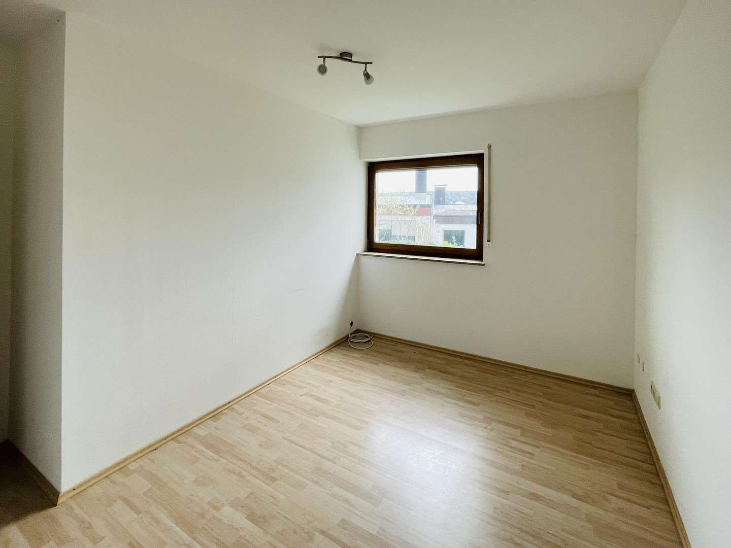 Immobilie in Simmozheim - Mehrgenerationenhaus in Toplage Simmozheim - 190 m², Fußbodenheizung, Superdämmung - Bild 6