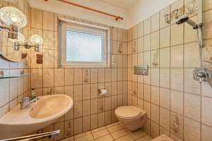 Mehrfamilienhaus mit zwei Wohneinheiten in Lübeck von privat - großzügig, flexibel, besonders – Die vollständige Adresse der Immobilie erhältst du vom Anbieter., 23560 Sankt Jürgen, Lübeck – Vorschaubild 15