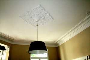 Stilvolle, vollständig renovierte 4-Zimmer-Wohnung mit Balkon in Bonn