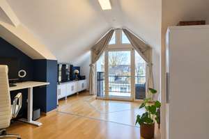 Raum & Design: 4,5 Zi-Penthouse-Maisonette. Kamin. Dachterrasse. Loggia. 3 Bäder. Garage. – 40489 Angermund, Düsseldorf – Vorschaubild 17