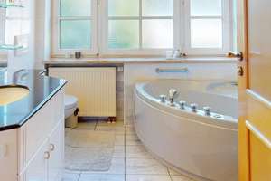 Ankommen, durchatmen, wohlfühlen – Ihr neues Zuhause mit Kamin und Gartenidylle – Kreuzeckstraße 3B, 82194 Gröbenzell – Vorschaubild 5