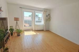 Helle und 94 qm große 3 Zimmer Wohnung mit sonnigem Südbalkon im Zentrum von Bremen – Außer der Schleifmühle 47, 28203 Ostertor, Bremen – Vorschaubild 2