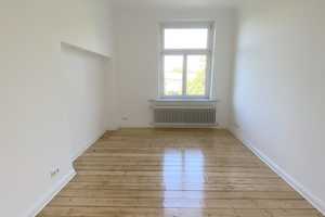 Attraktive  3-Zimmer-Altbauwohnung in Düsseldorf-Bilk zu vermieten – Düsseldorf – Vorschaubild 4