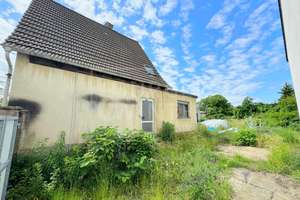 Abrissgrundstück * Zentrale Lage * Positiver Bauvorbescheid für 3-Familienhaus – Die vollständige Adresse der Immobilie erhältst du vom Anbieter., 68789 Sankt Leon-Rot – Vorschaubild 1