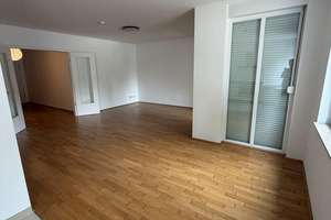 NEU modernisierte 2 Zimmer Wohnung mit Einbauküche – Richard-Sorge-Str. 52, 10249 Friedrichshain, Berlin – Vorschaubild 5