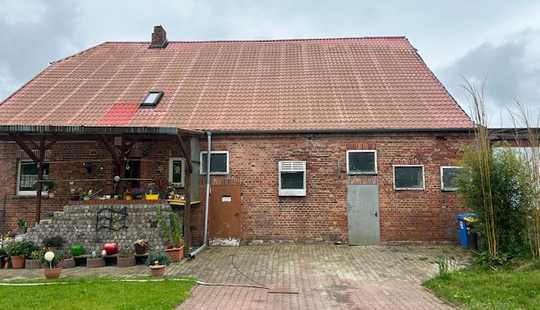 Bild von Einseitig angebautes Einfamilienhaus mit Teilkeller in Toddin OT Gramnitz Hof