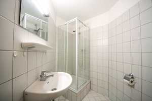 Komplett renovierte und teilmodernisierte 2-Zimmer-Wohnung zu vermieten – Melatener Str. 146, 52074 Aachen – Vorschaubild 17