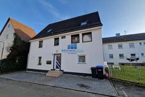 Zentralgelegenes Einfamilienhaus mit Einliegerwohnung – Die vollständige Adresse der Immobilie erhältst du vom Anbieter., 71149 Bondorf – Vorschaubild 2
