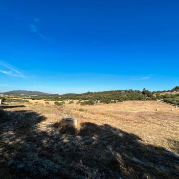 Rustikales Anwesen auf einem außergewöhnlichen, fast 20.000 m² großen Grundstück in Sant Joan