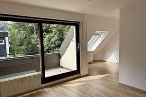 helle 2 Zimmer ETW mit neuem Bad, Loggia und Balkon sowie Stellplatz!!! – Die vollständige Adresse der Immobilie erhältst du vom Anbieter., 90491 Erlenstegen, Nürnberg – Vorschaubild 1