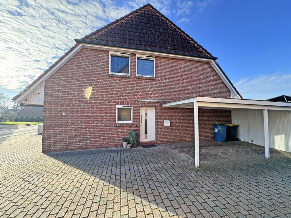 Immobilie in Reinfeld - Reinfeld - Moderne DHH mit Carport, Gartenhaus und tollem Grundstück - Bild 1