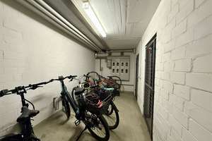 Helle 2,5-Zi.-Wohnung mit  Balkon, EBK u. Tiefgaragenstellplatz; Elmschenhagen-Süd – Reichenberger Allee 35-41 (hier: 35), 24146 Elmschenhagen, Kiel – Vorschaubild 16