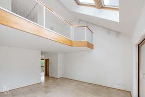 Maisonette mit Charakter – offene Galerie, viel Licht und Blick ins Grüne – Die vollständige Adresse der Immobilie erhältst du vom Anbieter., 14055 Westend, Berlin – Vorschaubild 3