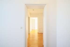 Charmante Dachgeschoss-Maisonettewohnung mit traumhaftem Westbalkon in ruhiger Lage! – Die vollständige Adresse der Immobilie erhältst du vom Anbieter., 81827 Waldtrudering, München – Vorschaubild 10
