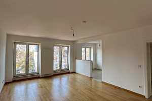 Schöne 3 Zimmer Wohnung auf der Cracauer Straße in Krefeld – Cracauerstraße 69, 47799 Krefeld – Vorschaubild 1