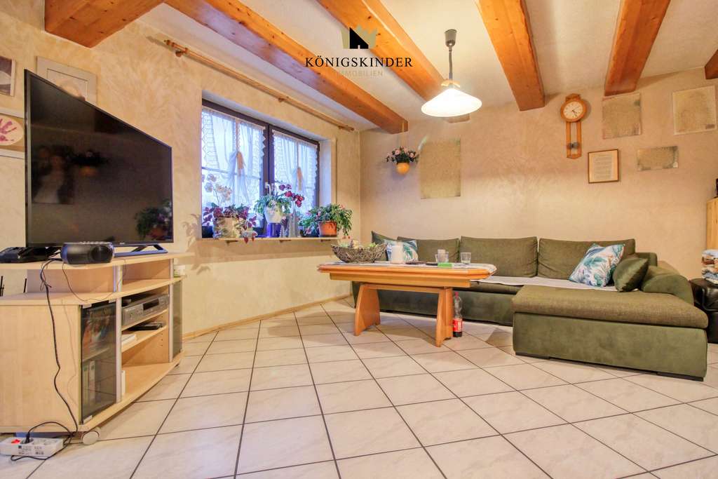 Immobilie in Durbach - Charmantes Zweifamilienhaus mit großzügigem Grundstück - Bild 4