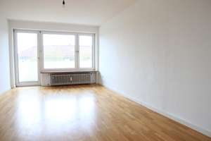 Freie 4-Zimmer-Wohnung mit zwei Loggien – Die vollständige Adresse der Immobilie erhältst du vom Anbieter., 81673 Josephsburg, München – Vorschaubild 4