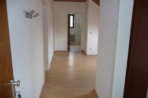 Geräumige 2 1/2-Zimmer-Dachgeschosswohnung in ruhiger Wohnlage von KA-Grötzingen – Die vollständige Adresse der Immobilie erhältst du vom Anbieter., 76229 Grötzingen, Karlsruhe – Vorschaubild 2