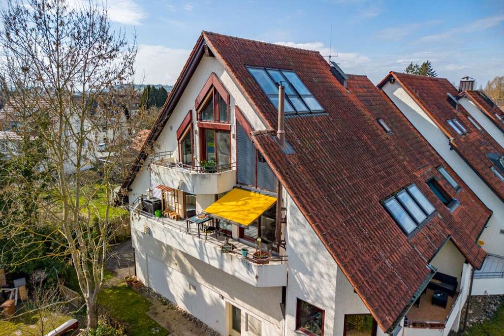 Immobilie in Moos - Seesicht, Stil & Großzügigkeit – außergewöhnliche DG-Maisonettewohnung in Moos - Bild 1